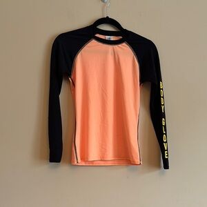 Body Glove Orange and Black Long Sleeve Rash Guard Size Small